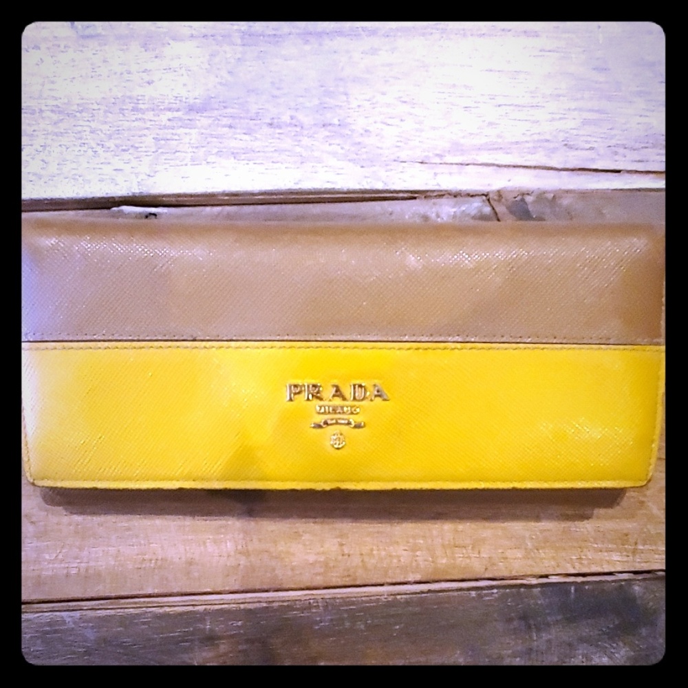 Beautiful Prada wallet